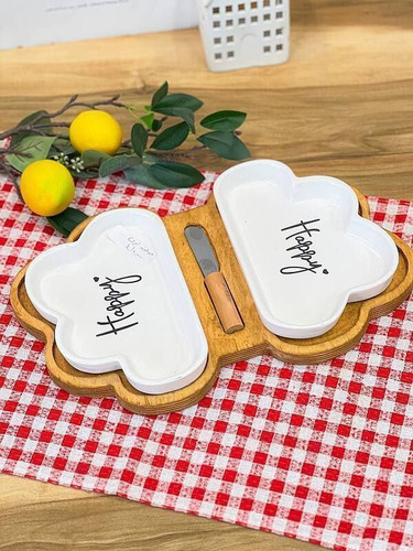 صبحانه خوری بهمراه چاقو